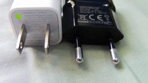 Europäischer und nordamerikanischer Stecker